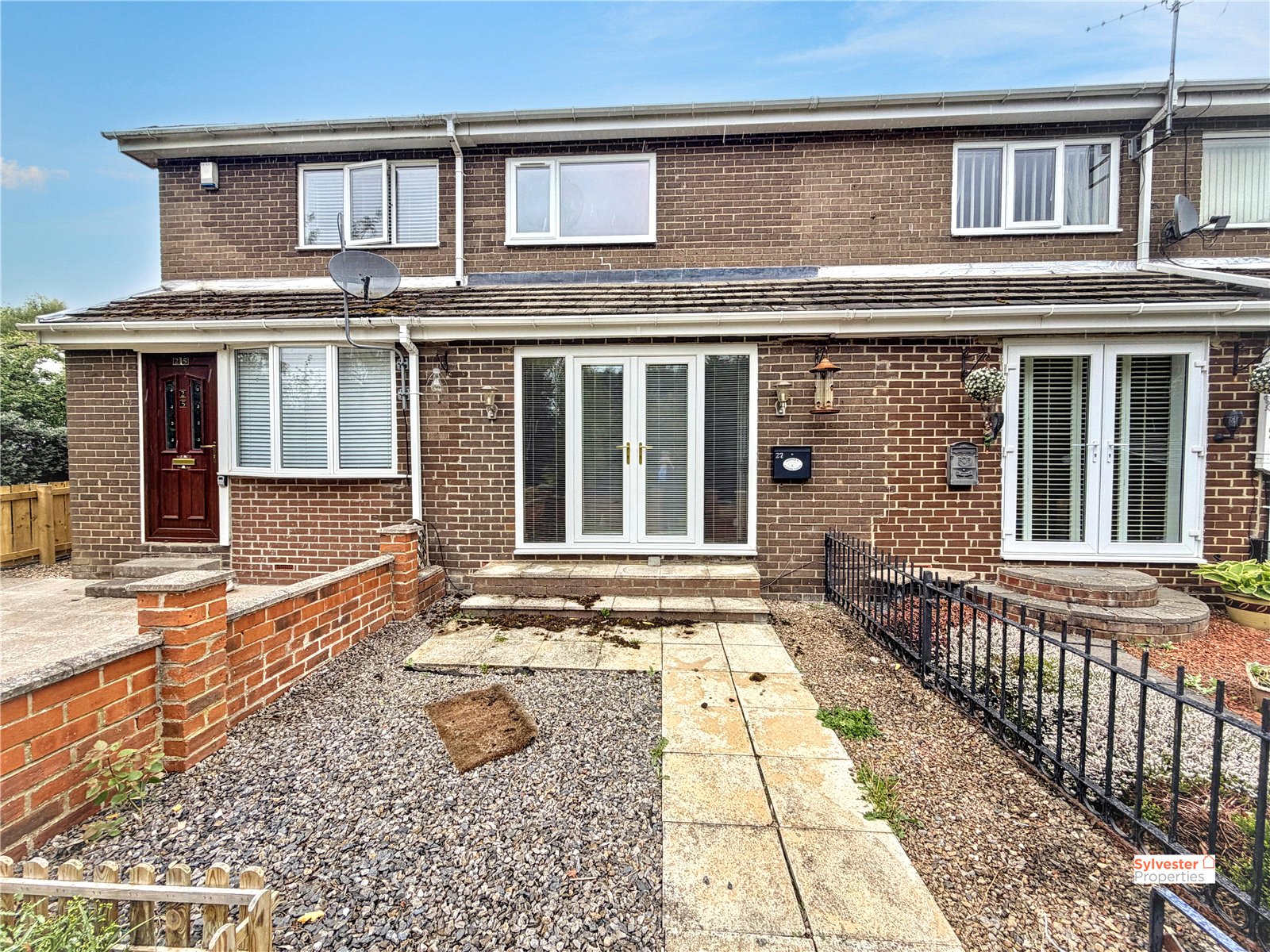 Girvan Close